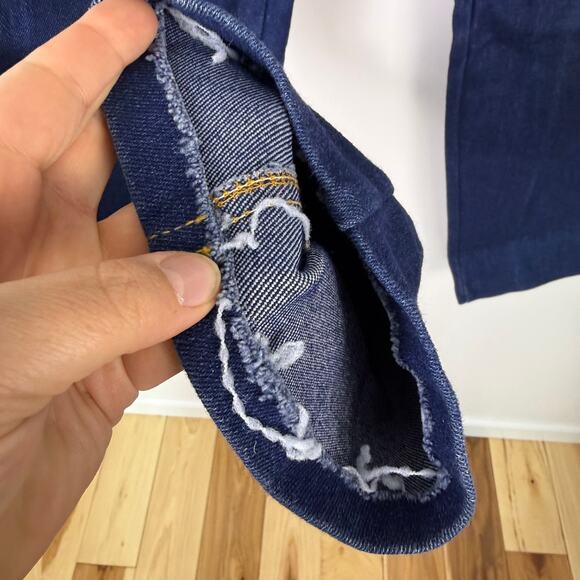 VINTAGE DARK WASH DENIM JEANS LEE size 6 - Picture 4 of 10